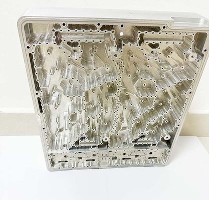 سبائك الألومنيوم التصنيع باستخدام الحاسب الآلي تجويف الصف العسكري لمحطة قاعدة الاتصالات 5G